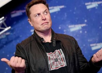 طالب جامعي يؤرق عملاق التكنولوجيا في العالم ويساومه..تعرف على التفاصيل