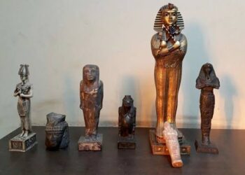 كواليس مثيرة في ضبط عصابة بحوزتهم قطعة أثرية في القاهرة