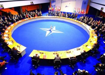 تراجع ام مجرد تهدئة؟.. الناتو يؤكد عدم وجود خطة لإرسال قوات قتالية إلى أوكرانيا