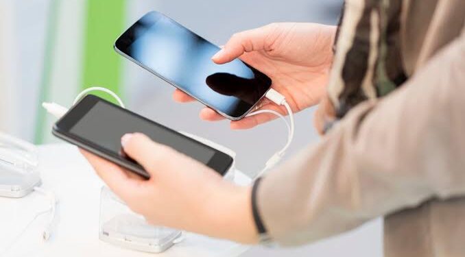 شراء هاتف جديد.. 5 أشياء عليك فعلها بمجرد الحصول عليه