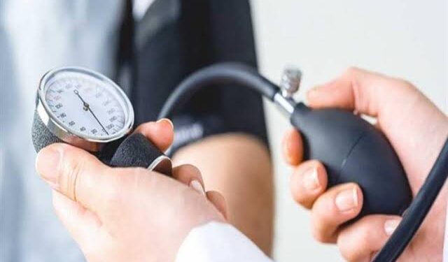 لمرضى الضغط المرتفع.. احذروا تناول هذه الأطعمة