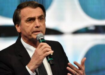 رئيس البرازيل يثير الجدل.. ويرفض الخضوع للشهادة حول تسريب وثائق