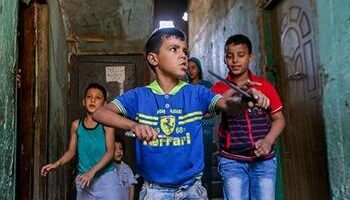 ضبط سيدة صورت فيديو لطفلها أثناء رقصة بسنجة فى السلام