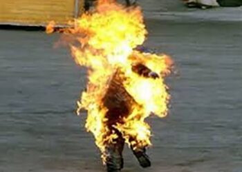 سيدة تتخلص من حياتها بإشعال النار في نفسها بالعبور