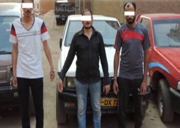 بأسلوب النصب.. القبض على تشكيل عصابي لسرقة السيارات بالخليفة