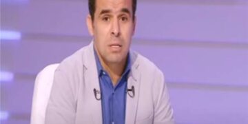 هاتف آيفون جديد  .. تفاصيل سرقة خالد الغندور أعلي الدائري