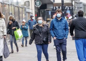 بريطانيا تقرر وقف العمل من المنزل.. والخسائر بلغت ارقاما قياسية