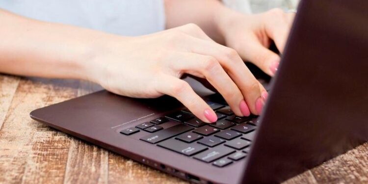 مفاتيح الأسهم لا تعمل في Excel؟