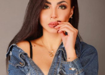 دوللي شاهين من الجيم بإطلالة مميزة وتنصح جمهورها بممارسة الرياضة