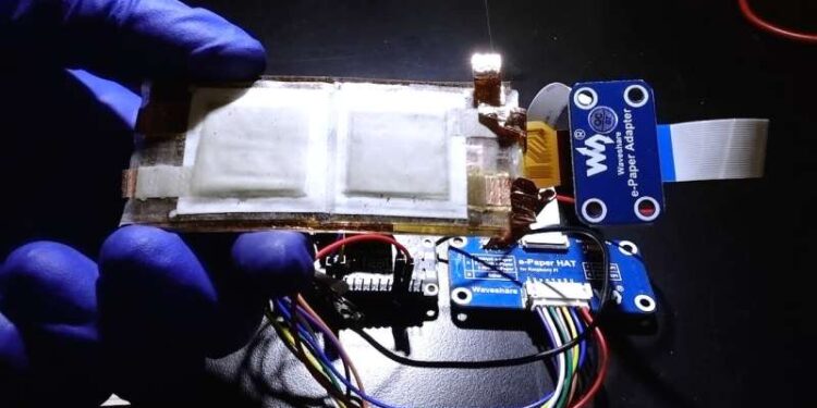 علماء يبتكرون “الكتلة السوداء” لإعادة تدوير بطاريات الليثيوم أيون