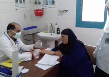 اليوم.. الصحة تطلق قافلتين طبيتين للكشف على المواطنين بالمجان بأسيوط