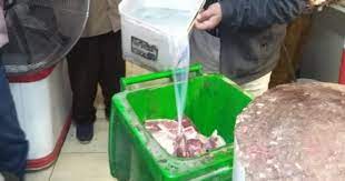 غير صالحة للاستخدام الأدمي.. إعدام لحوم وكبدة وتحرير محاضر للمخالفين بالجيزة