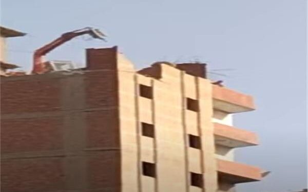 الجيزة.. ازاله العقارات المتعارضه مع توسعات الطريق الدائري بالبحر الأعظم