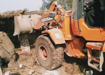 ضمن الموجة الـ 19.. إزالة 27 حالة تعدي ببعض مراكز أسيوط.. تعرف عليها