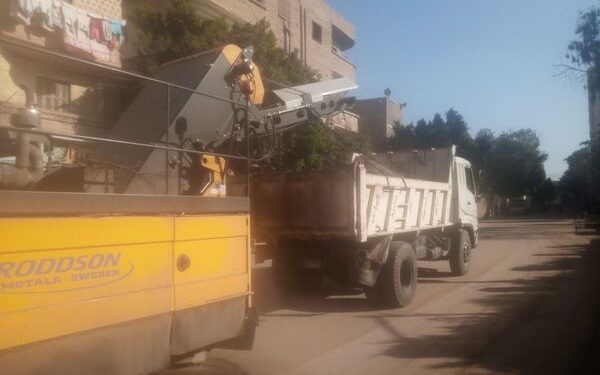 حملات نظافة مكثفة لتطوير بعض الشوارع في أسيوط.. تعرف عليها