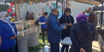 ضمن ” معا نطمئن”.. استمرار فعاليات حملة طرق الابواب للتطعيم ضد كورونا بأسيوط