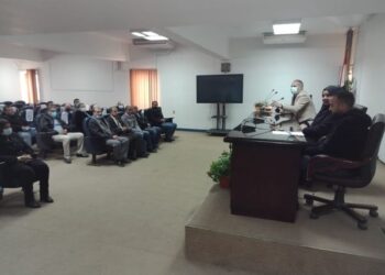 السكرتير العام بأسيوط يتفقد موقع إنشاء كوبري أعلى السكة الحديد بأبوتيج