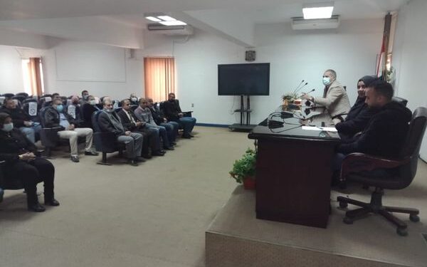 السكرتير العام بأسيوط يتفقد موقع إنشاء كوبري أعلى السكة الحديد بأبوتيج