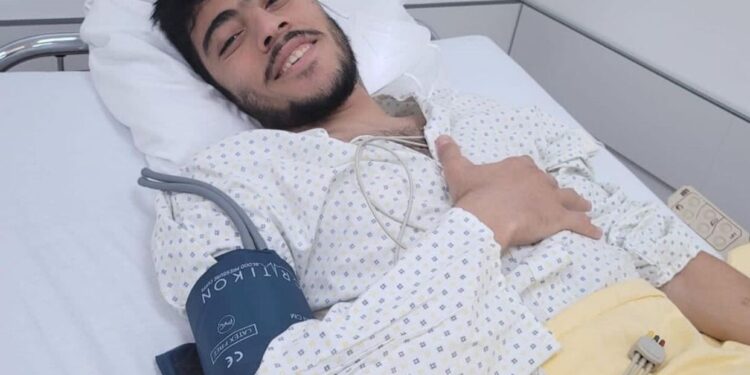 أكرم توفيق يجري جراحة الرباط الصليبي ويعود للملاعب بعد 8 أشهر