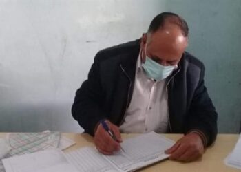 لعدم الإنضباط.. إحالة 32 موظفا بالبحيرة للتحقيق