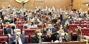 الشيوخ ينتصر للمرأة العاملة.. ننشر فترة إجازة الوضع ومرات استحقاقها بقانون العمل