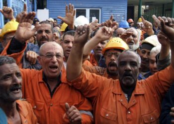 15 يومًا في السنة الأولى.. ننشر نظام الإجازات بقانون العمل الجديد