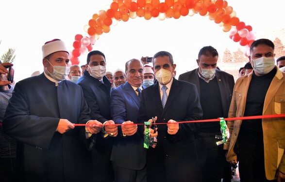 بـ ٦٣٩ مليون جنيه .. محافظ الغربية يفتتح عدد من المشروعات في قطور