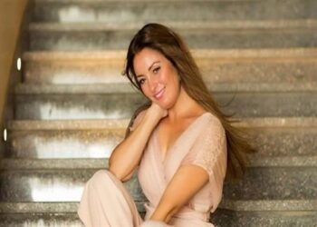 بالفيديو .. وصلة رقص لنرمين الفقي مع المخرج محمد عبدالخالق