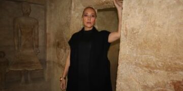 بعد تصوير كليبها داخل الهرم الأسود .. آمون ستار: شعرت بالفخر والامتنان