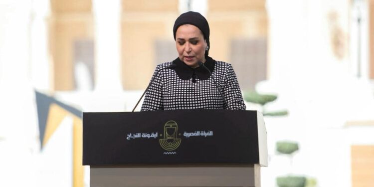 كيف هنأت السيدة انتصار السيسي المصريين بعيد الميلاد؟