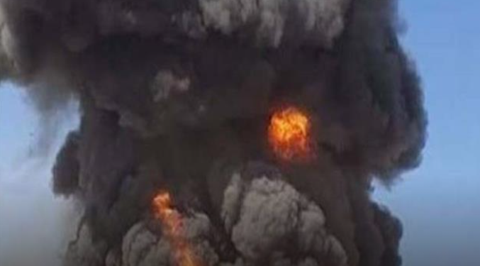 شرطة أبوظبى: انفجار فى 3 صهاريج نقل محروقات بترولية بمصفح ولا أضرار