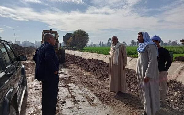 لتقليل الإزدحام.. بدء أعمال رصف طريق دائري أبوقرقاص بالمنيا