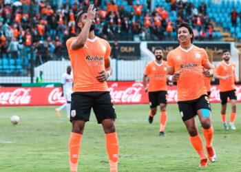 فاركو يتقدم على الزمالك في الشوط الأول بهدف نظيف