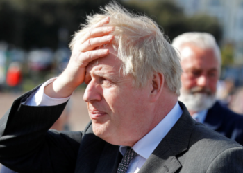 جونسون يتلقى تقريرا عن تحقيق بشأن إقامة حفلات خلال فترة الإغلاق