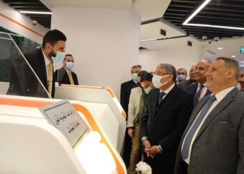 محافظ المنيا يفتتح فرعا جديدا للبنك الأهلي المصري