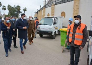 تنفيذا لمطالب المواطنين.. محافظ الدقهلية يدعم جهاز نظافة المنصورة بعربات صغيرة