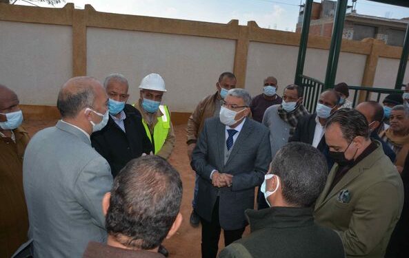 بـ300 مليون جنيه.. محافظ المنيا يتفقد أعمال إنشاء محطة مياه جنوب ملوي