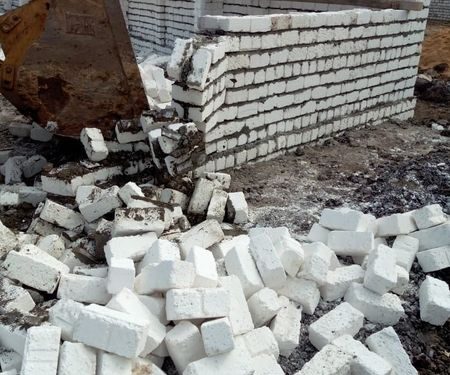 لضبط المخالفين.. إزالة 5 حالات تعدي على الأراضي الزراعية بقرية شلقام بالمنيا