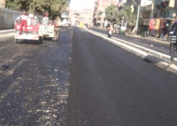 محافظ الجيزة يتابع نسب تنفيذ أعمال الرصف والتطوير بعددآ من الطرق