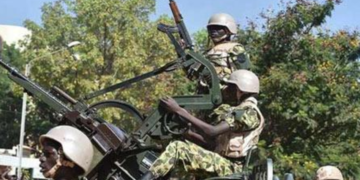 احتجاز رئيس بوركينا فاسو فى معسكر للجيش