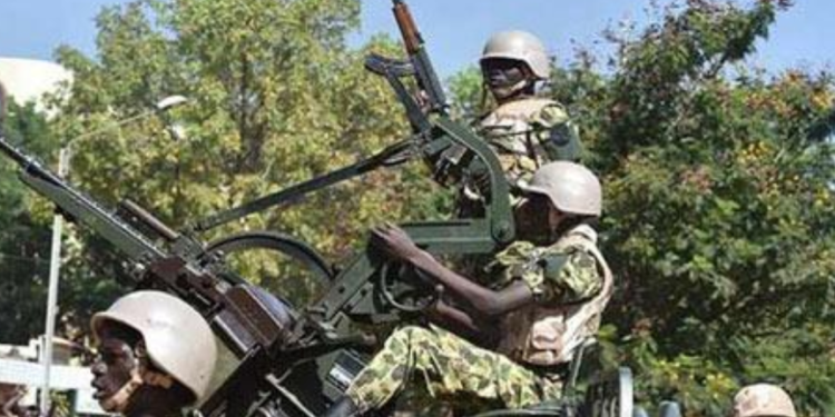 احتجاز رئيس بوركينا فاسو فى معسكر للجيش