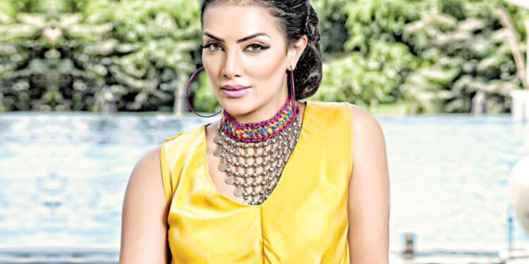 حورية فرغلي: مرض وراثي منعني من الحمل وابن الخادمة تعلق بي بعد تبنيه.. فهربت به أمه من الغيرة