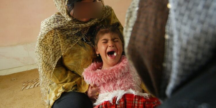 ختان الإناث في مصر.. تغليظ العقوبات ومحاكمة المشجع والمروج