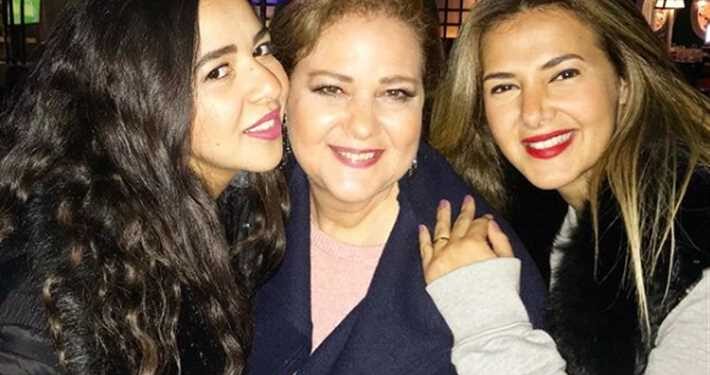 إيمي سمير لوالدتها دلال عبد العزيز: يا أحلى ذكرى في حياتي
