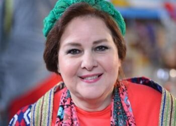 صور..منصة شاهد تعرض آخر أعمال الراحلة الفنانة دلال عبد العزيز