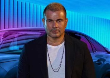 في أحدث ظهور لهم .. عمرو دياب يرقص مع نجله عبدالله على أنغام “يا أنا يا لأ”