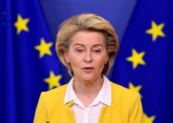 رئيسة المفوضية الأوروبية تدخل الحجر الصحى بعد مخالطتها شخصا مصابا بكورونا