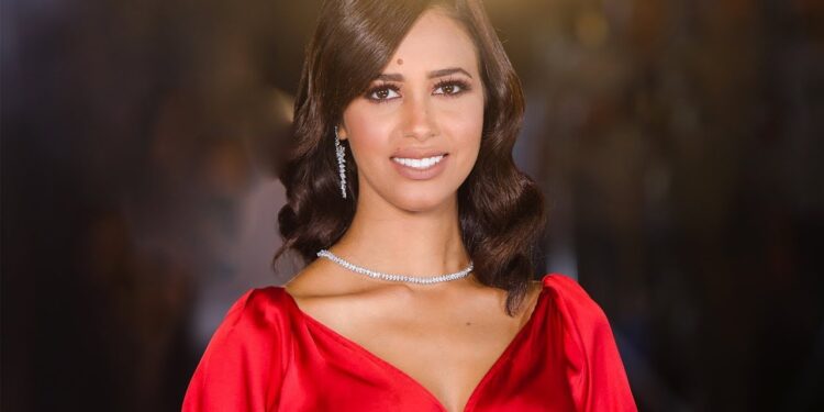 الفنانة رنا سماحة ترد على انتقادات فيديو ولادتها