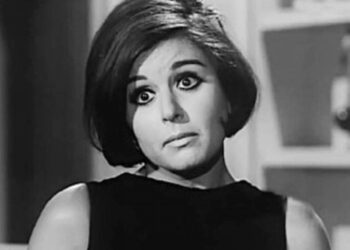 في صور نادرة .. سعاد حسني تحمل طفل صغير اصبح نجم عالمي اليوم