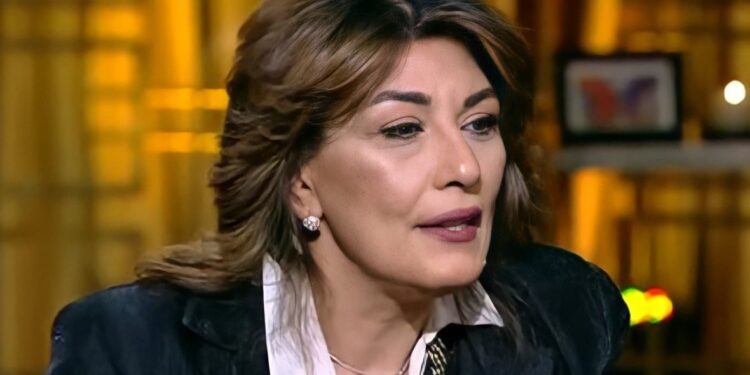 في انتظار بابا يعود بسماح أنور لجمهور المسرح من جديد